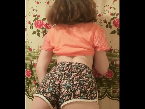 ❤️ Sexy jong baba wat haar kortbroek op kamera uittrek ❤️ Anale video op af.wassell.ru ❌